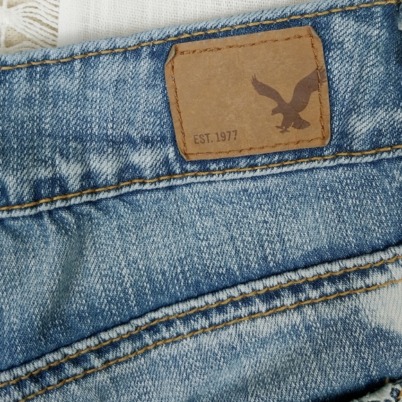 American Eagle Shortie Bleached Lace Denim Shorts - Picture 5 of 6